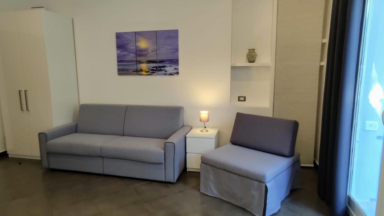 Karina, To The Beach With Terrace And Private Parking ซาโวนา ภายนอก รูปภาพ