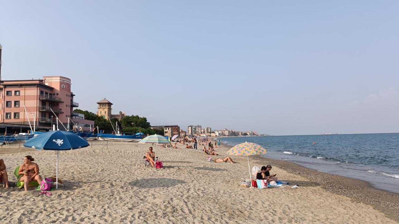 Karina, To The Beach With Terrace And Private Parking ซาโวนา ภายนอก รูปภาพ