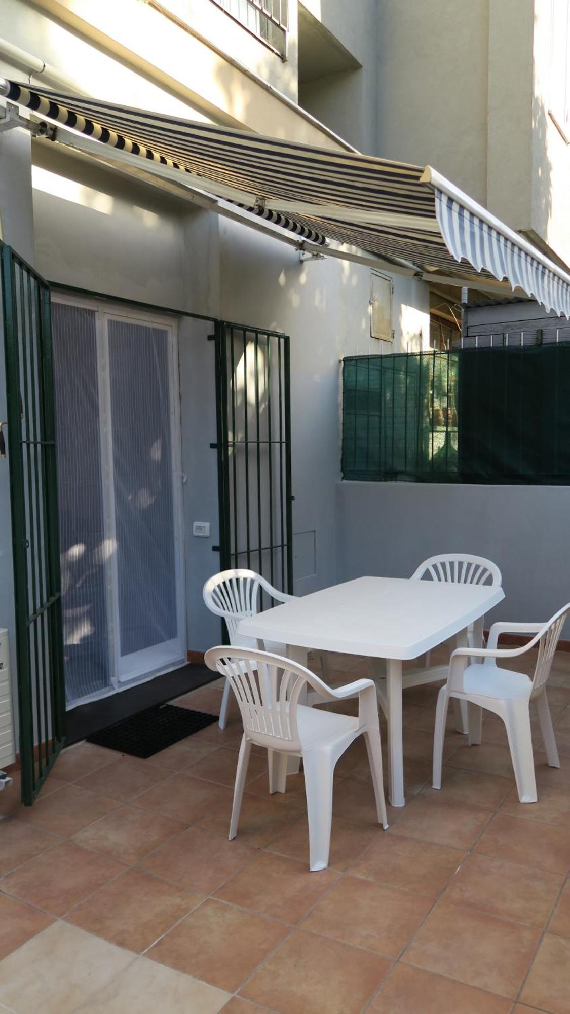 Karina, To The Beach With Terrace And Private Parking ซาโวนา ภายนอก รูปภาพ